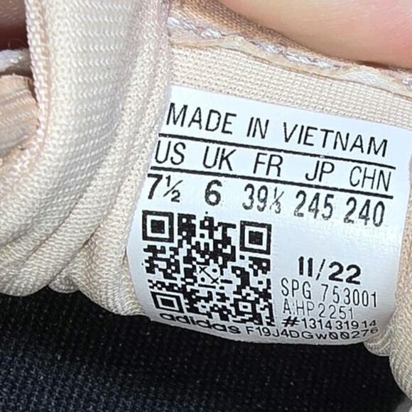 NEW Adidas Run 60s 3.0 Womens Classic Retro Fashion Sneakers Trainers Sz 7.5 - Picture 8 of 8